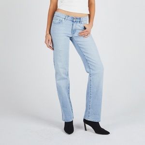 Abrand A 99 Low Straight Gina